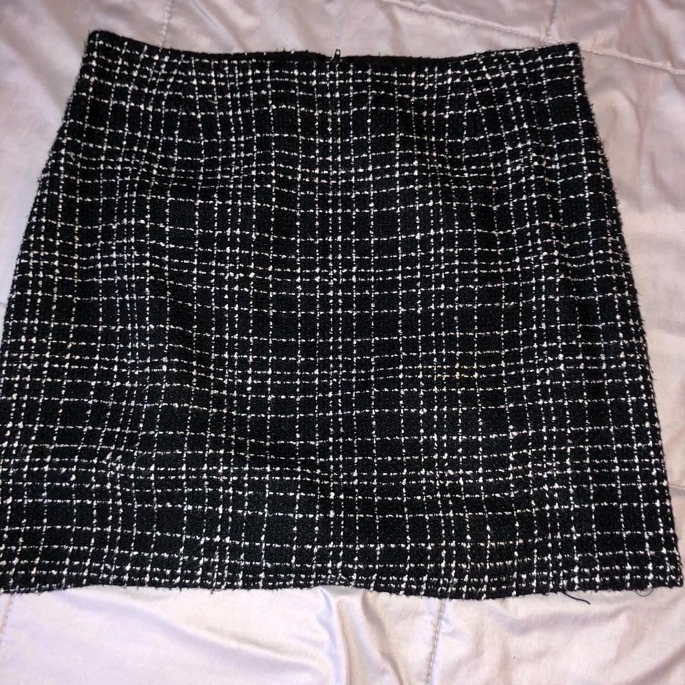 Tweed Mini Skirt 🖤